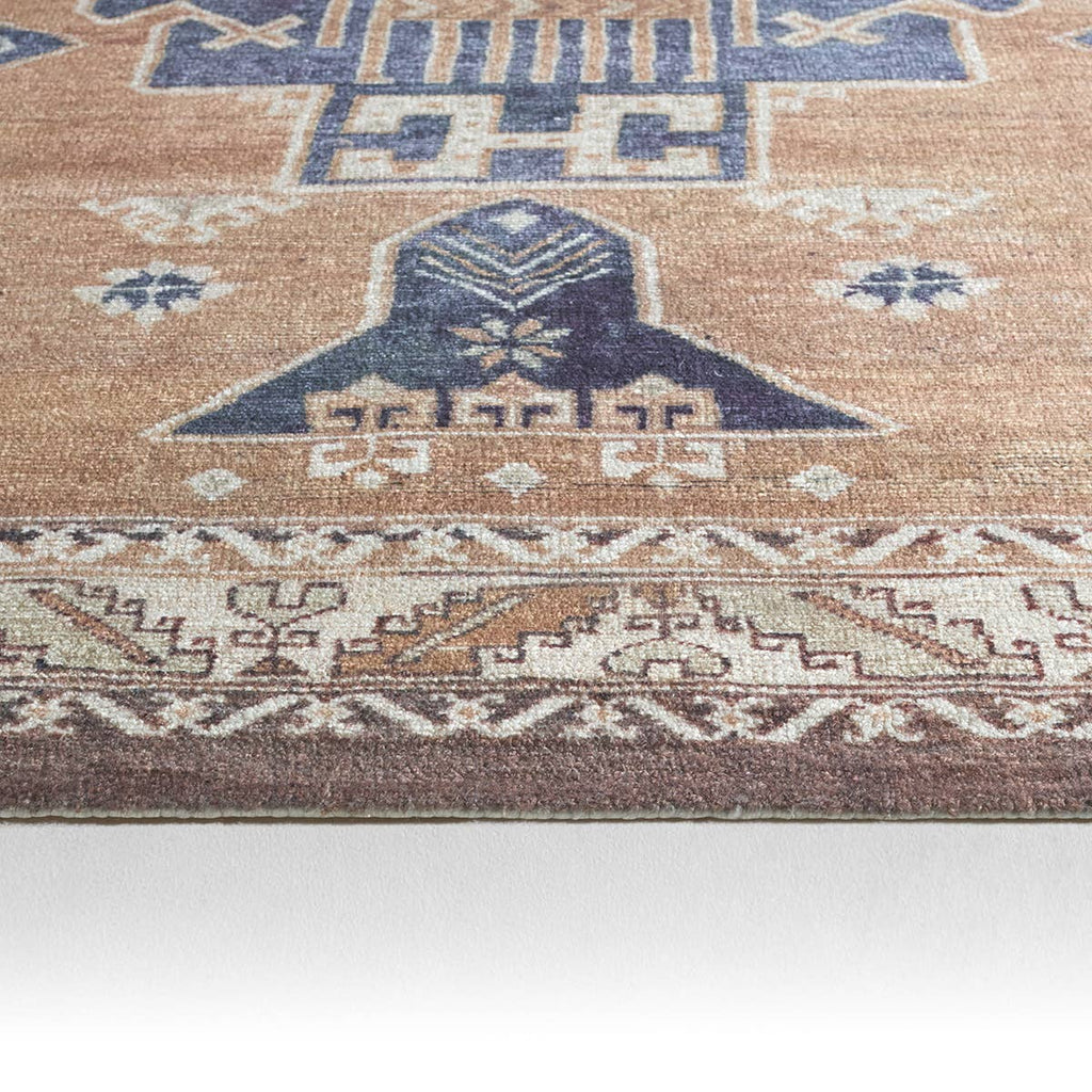 Amata AMT01 Rug - alternate view