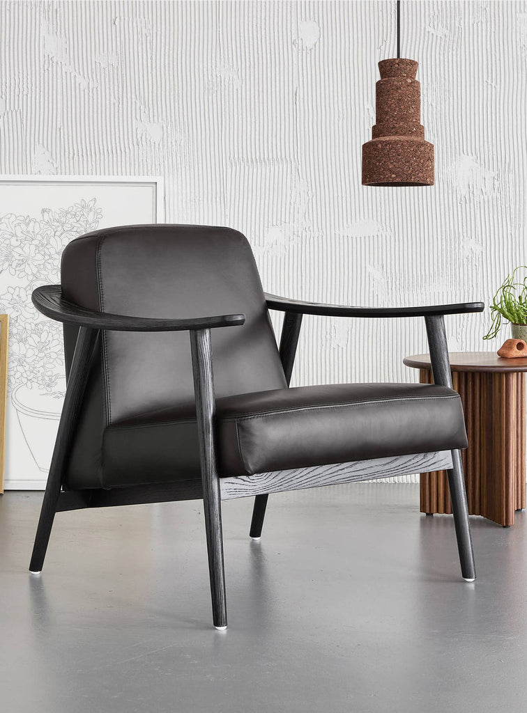 Gus* Modern Baltic Chair Leather in a styled room setting