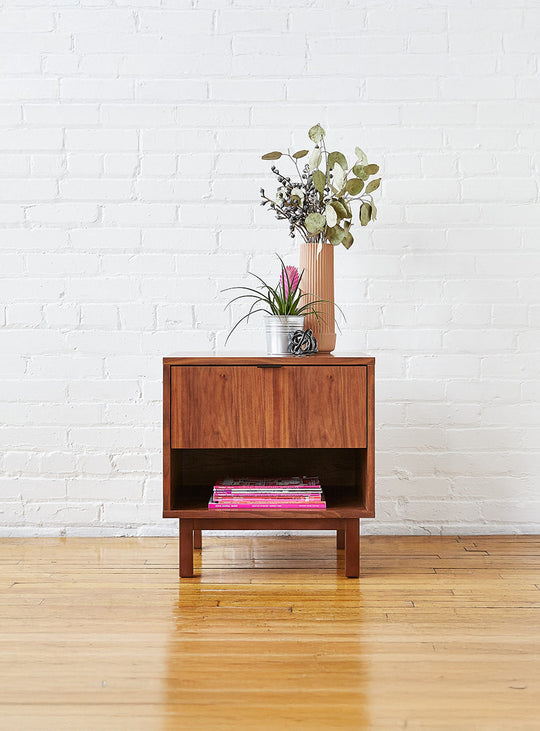 Gus* Modern Belmont End Table in a styled room setting