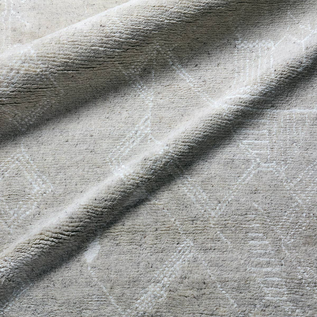 Indira IND04 Rug - alternate view