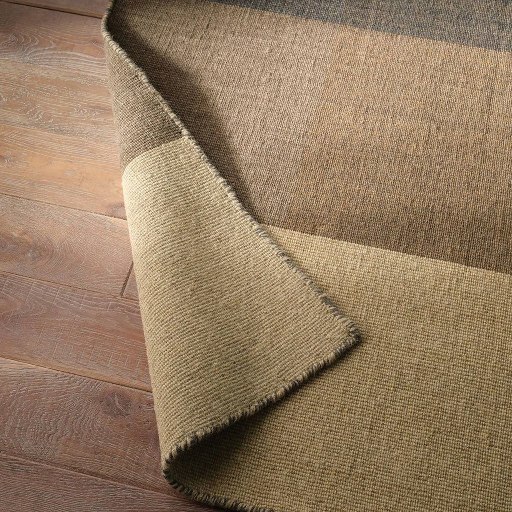 Pleda PLE01 Rug - detail view