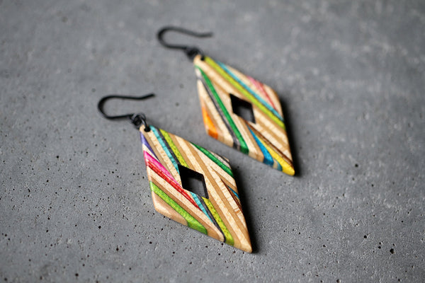 RHOMBUS DANGLE EARRINGS - touchGOODS